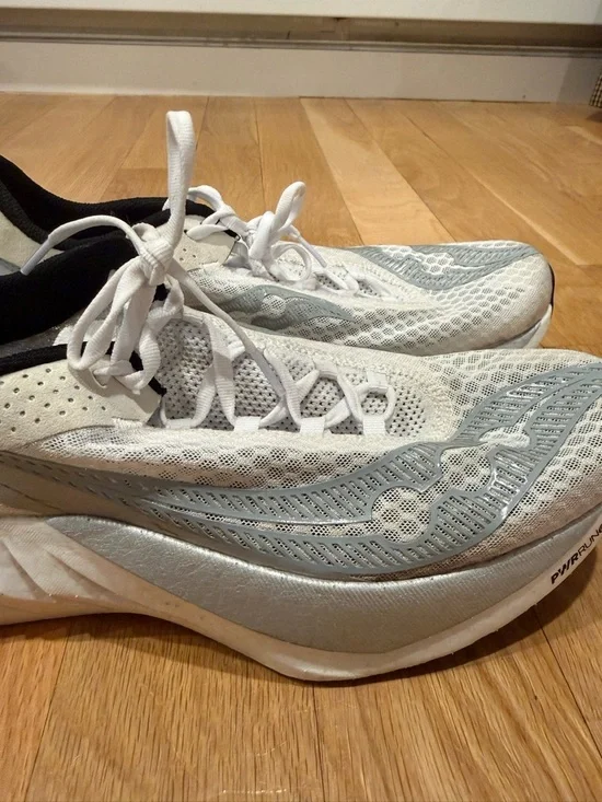 Men’s Saucony Endorphin Pro 4 - Picture 2 of 7